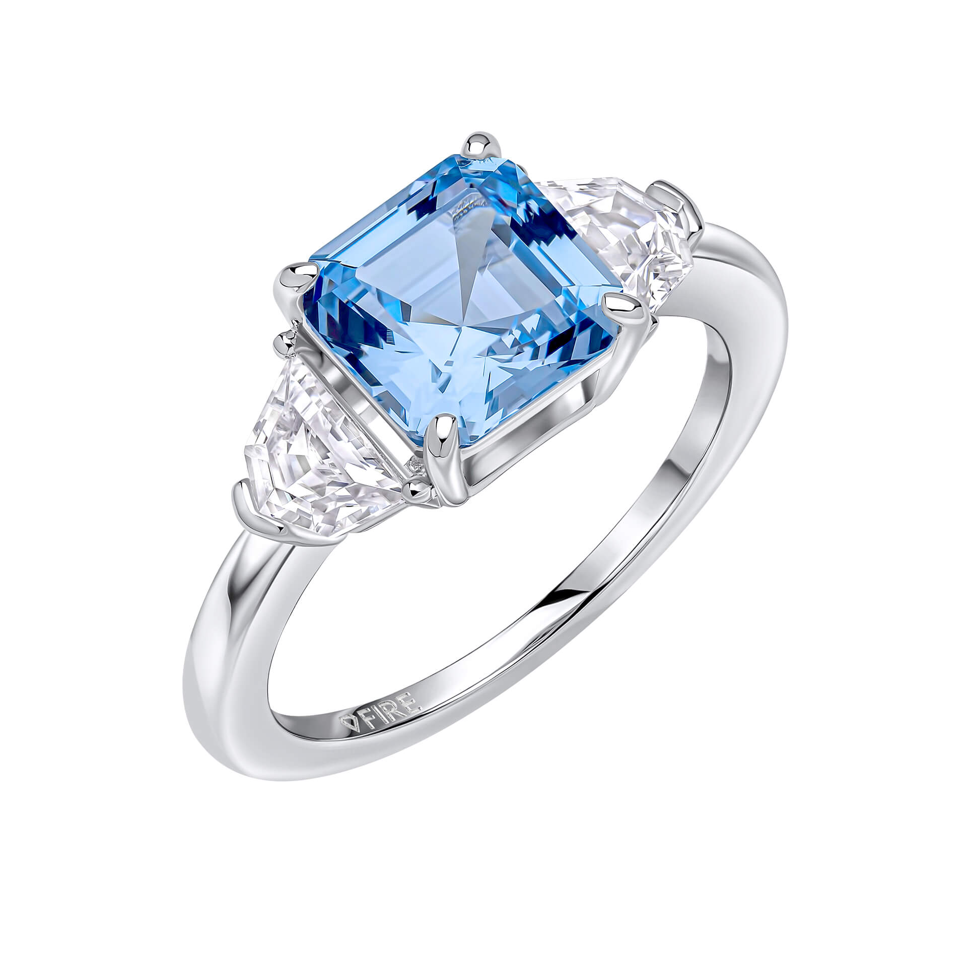 Himmelblauer Silberring mit Saphire und weißen Zirkonia